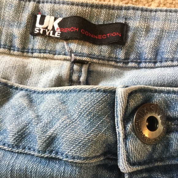 Light Wash Straight Leg Jeans - Picture 3 of 5